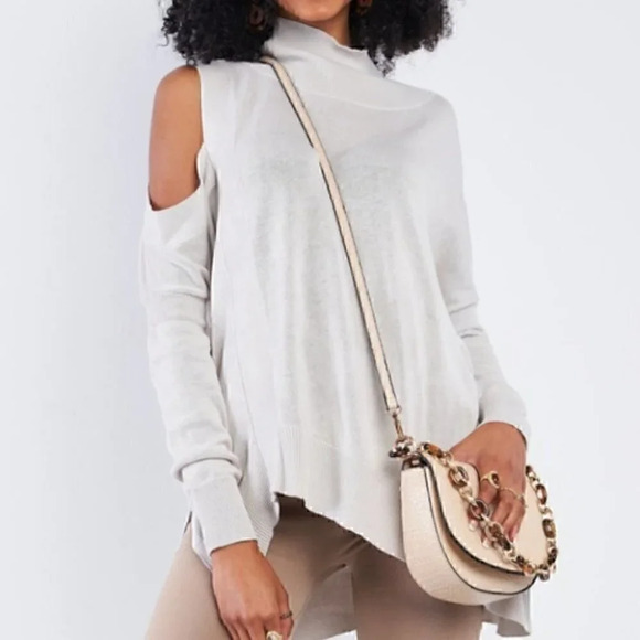 Light Gray Cold shoulder Sweater top - Picture 3 of 4